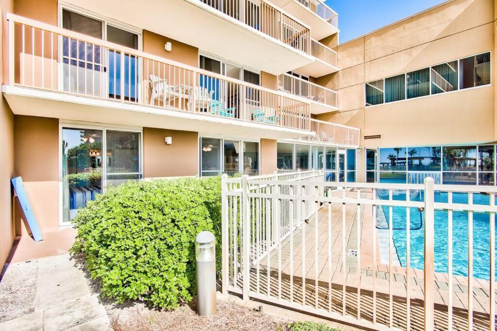 Pelican Beach Resort-Walkout Unit-On The Beach Destin Luaran gambar